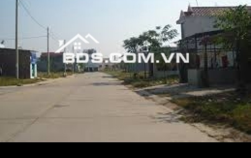 CHỦ NGỘP BÁN RẺ LÔ ĐẤT 250M2 NGAY TRƯỜNG HỌC - CHỢ VÀ KCN GIÁ CHỈ 340TR